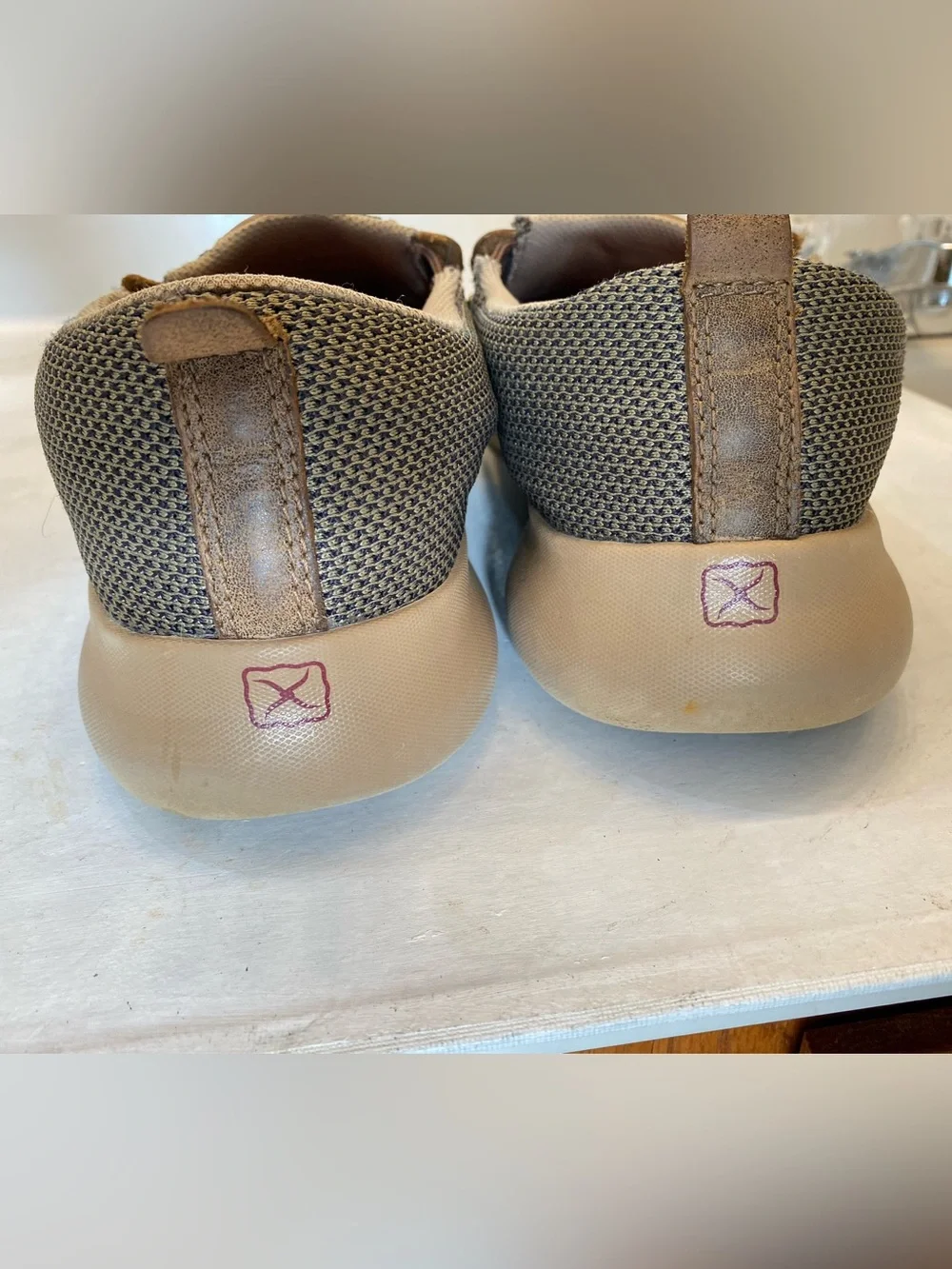 Twisted X Men’s Slip On driving casual loafers Size 11M good condition clean